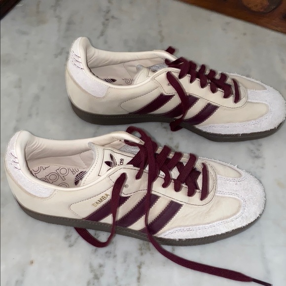 Adidas Samba OG "Wonder White/Maroon" sneakers. Women’s Size 8. WORN ONCE. - Picture 6 of 7